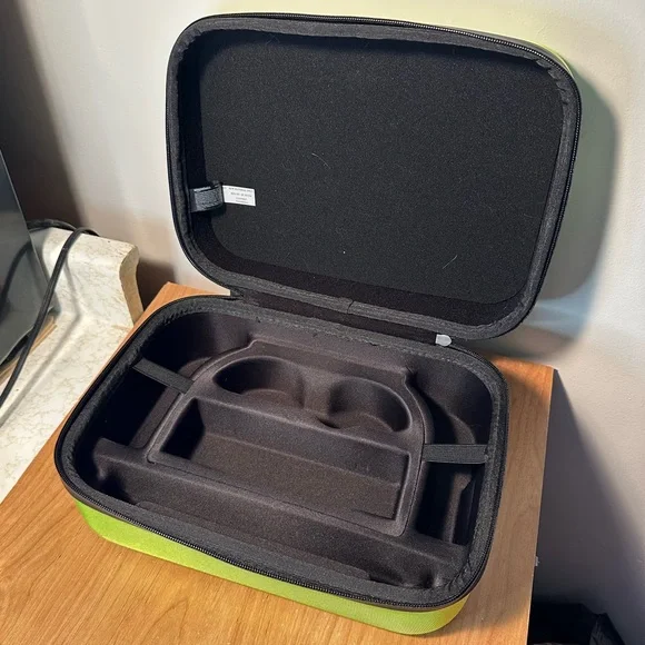 AmazonBasics Hard Shell Switch Case - Picture 3 of 12